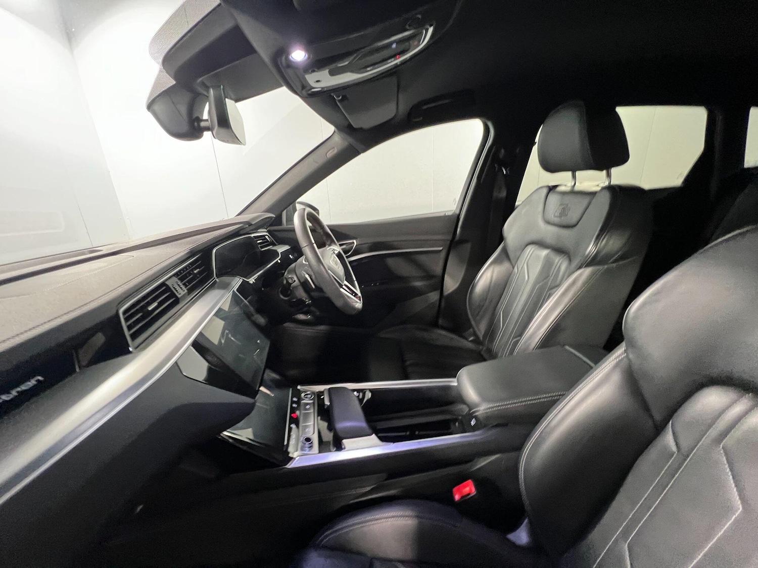 Used Audi Q8 2023 for sale - 77853175: Photo 19