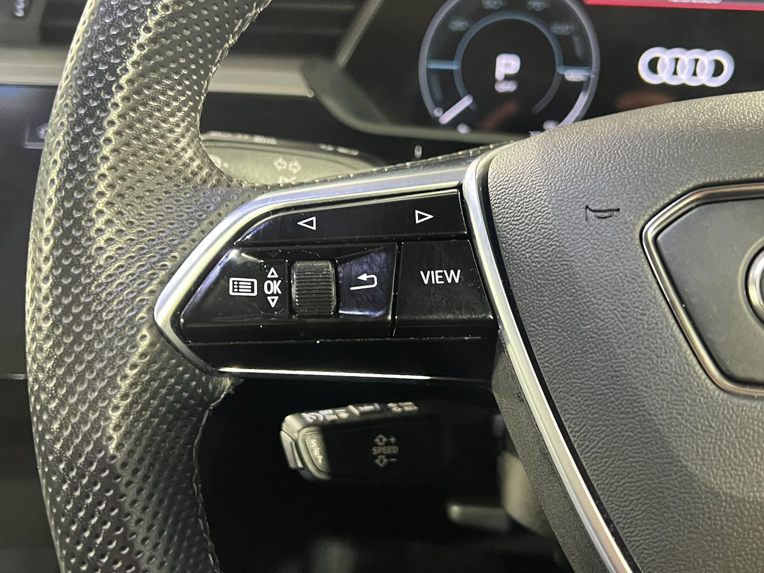 Used Audi Q8 2023 for sale - 77853175: Photo 24