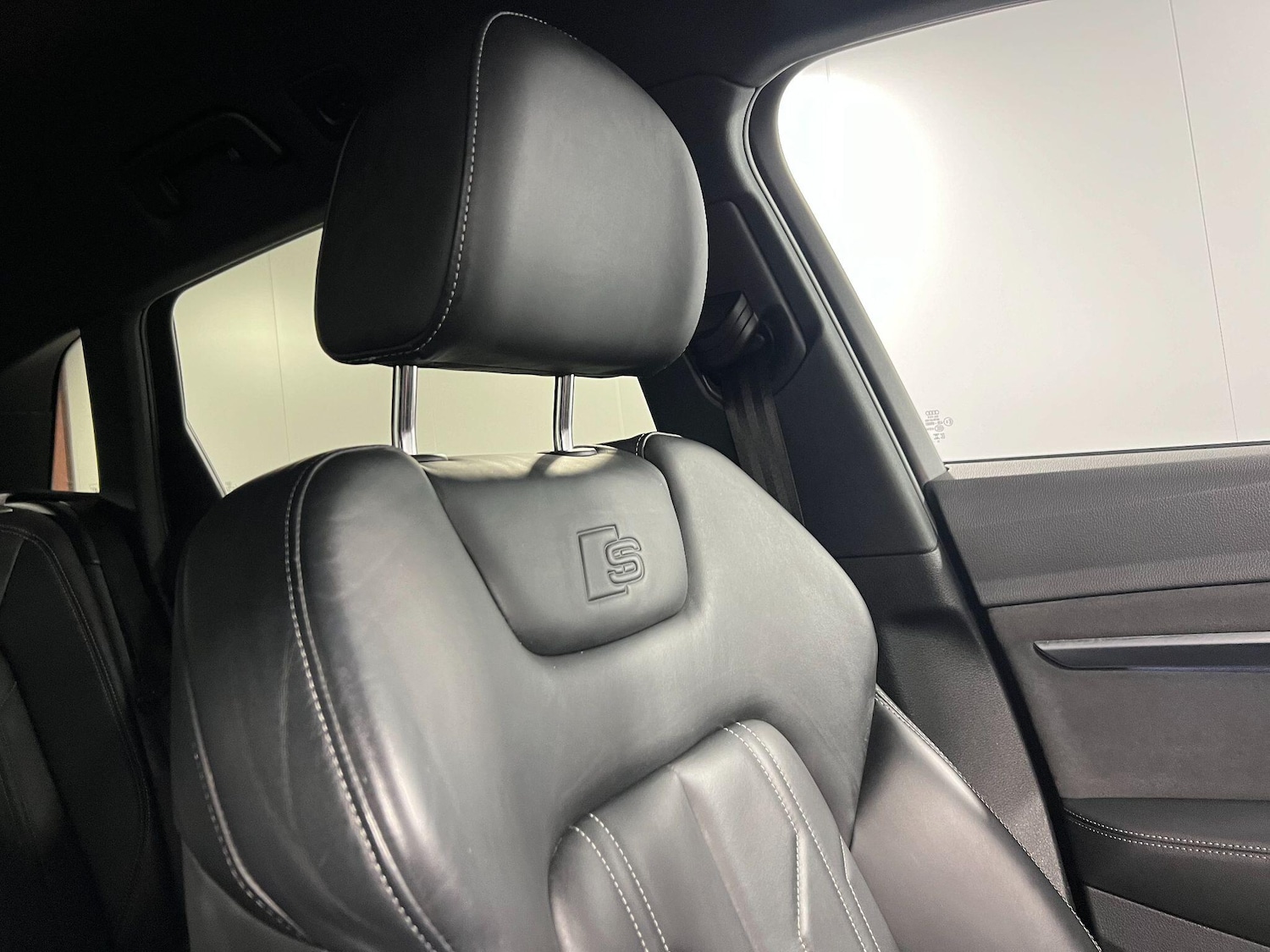 Used Audi Q8 2023 for sale - 77853175: Photo 35