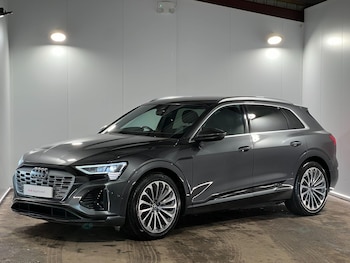 Used Audi Q8 2023 for sale - 77853175: Photo