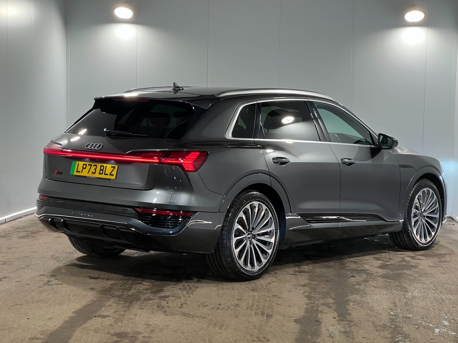 Used Audi Q8 2023 for sale - 77853175: Photo 5