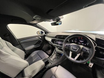 Used Audi Q3 2024 for sale - 77768932: Photo