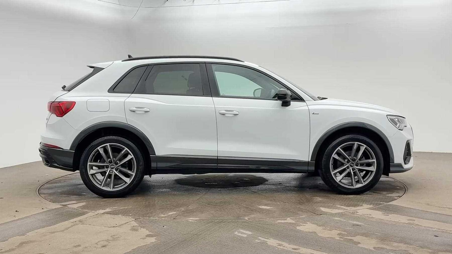 Used Audi Q3 2021 for sale - 77279071: Photo 3