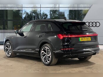 Used Audi e-tron 2021 for sale - 78231143: Photo