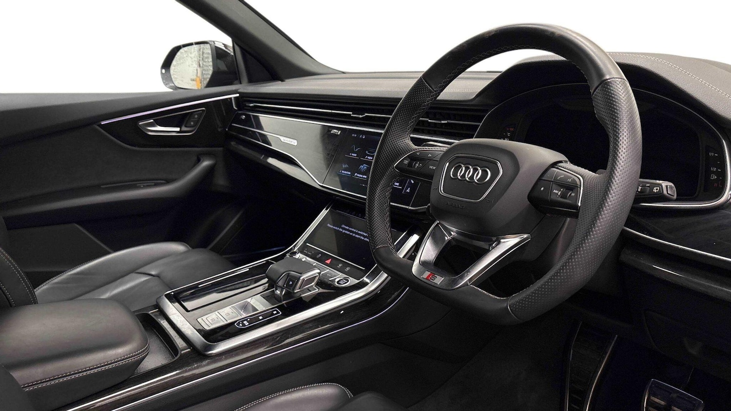 Used Audi Q8 2024 for sale - 77839820: Photo 4