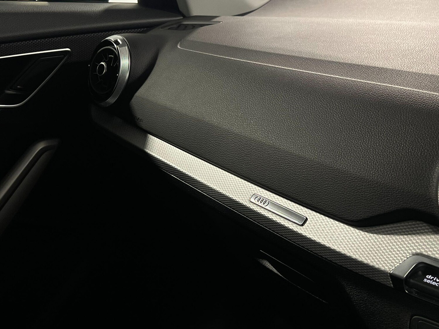 Used Audi Q2 for sale - 77883481: Photo 41