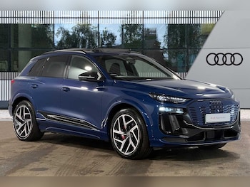 Audi - Q6 e-tron