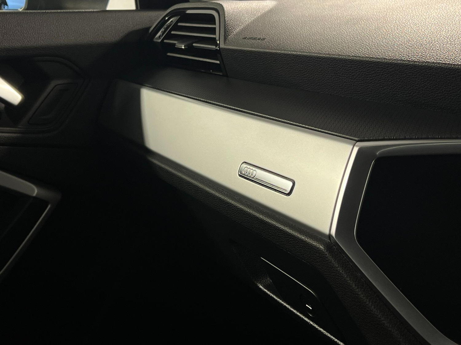 Used Audi Q3 2020 for sale - 77840003: Photo 44