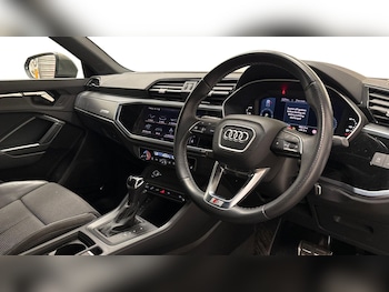 Used Audi Q3 2022 for sale - 79609558: Photo