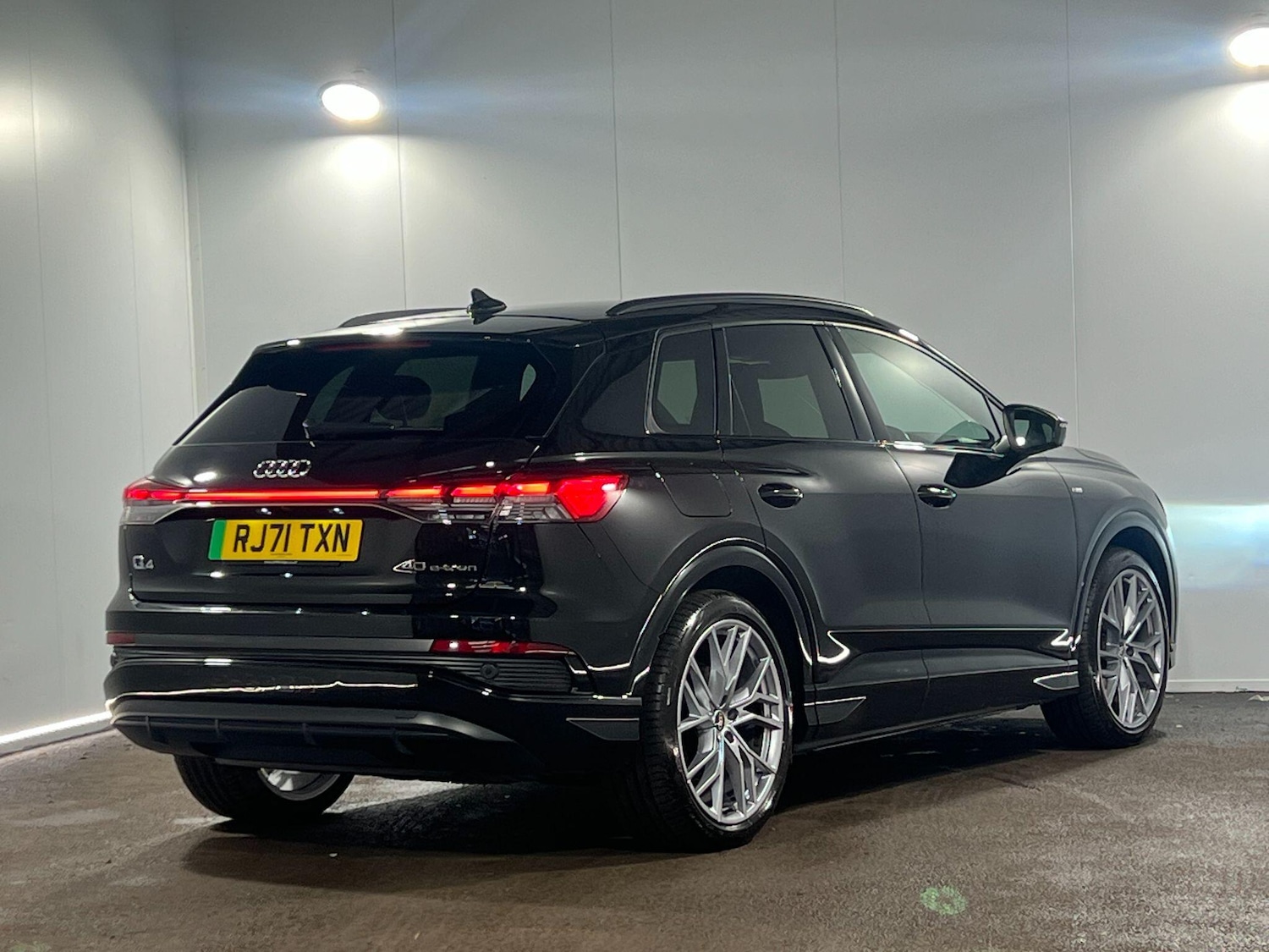 Used Audi Q4 e-tron 2022 for sale - 77671865: Photo 6