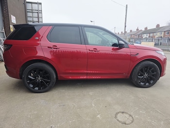 Used Land Rover Discovery Sport 2021 for sale - 78932656: Photo