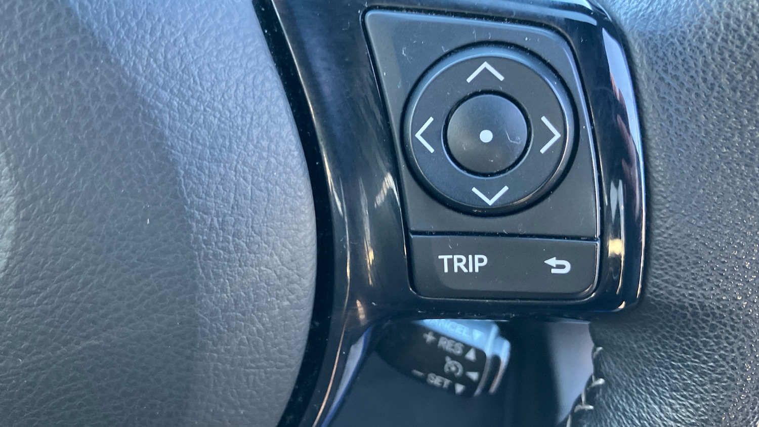 Used Toyota Yaris 2017 for sale - 76799033: Photo 24