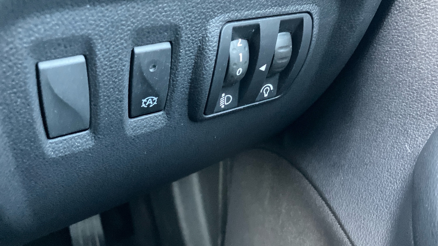 Used Renault Captur 2018 for sale - 76655760: Photo 25