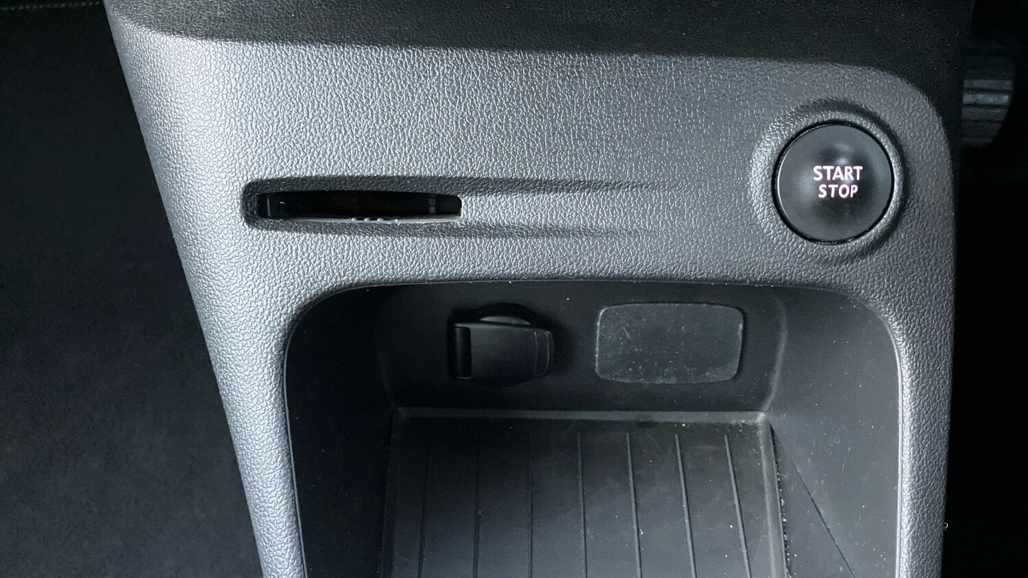 Used Renault Captur 2018 for sale - 76655760: Photo 29