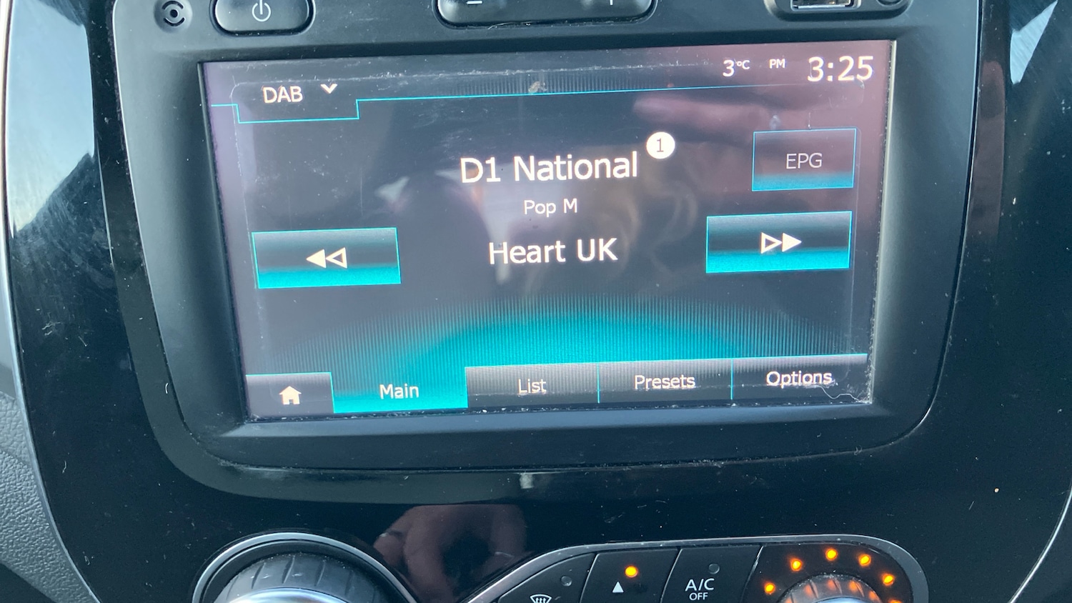 Used Renault Captur 2018 for sale - 76655760: Photo 34