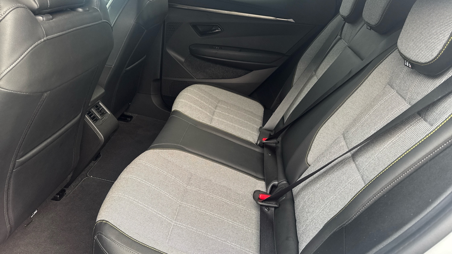 Used Renault Megane E Tech 2022 for sale - 77300286: Photo 16