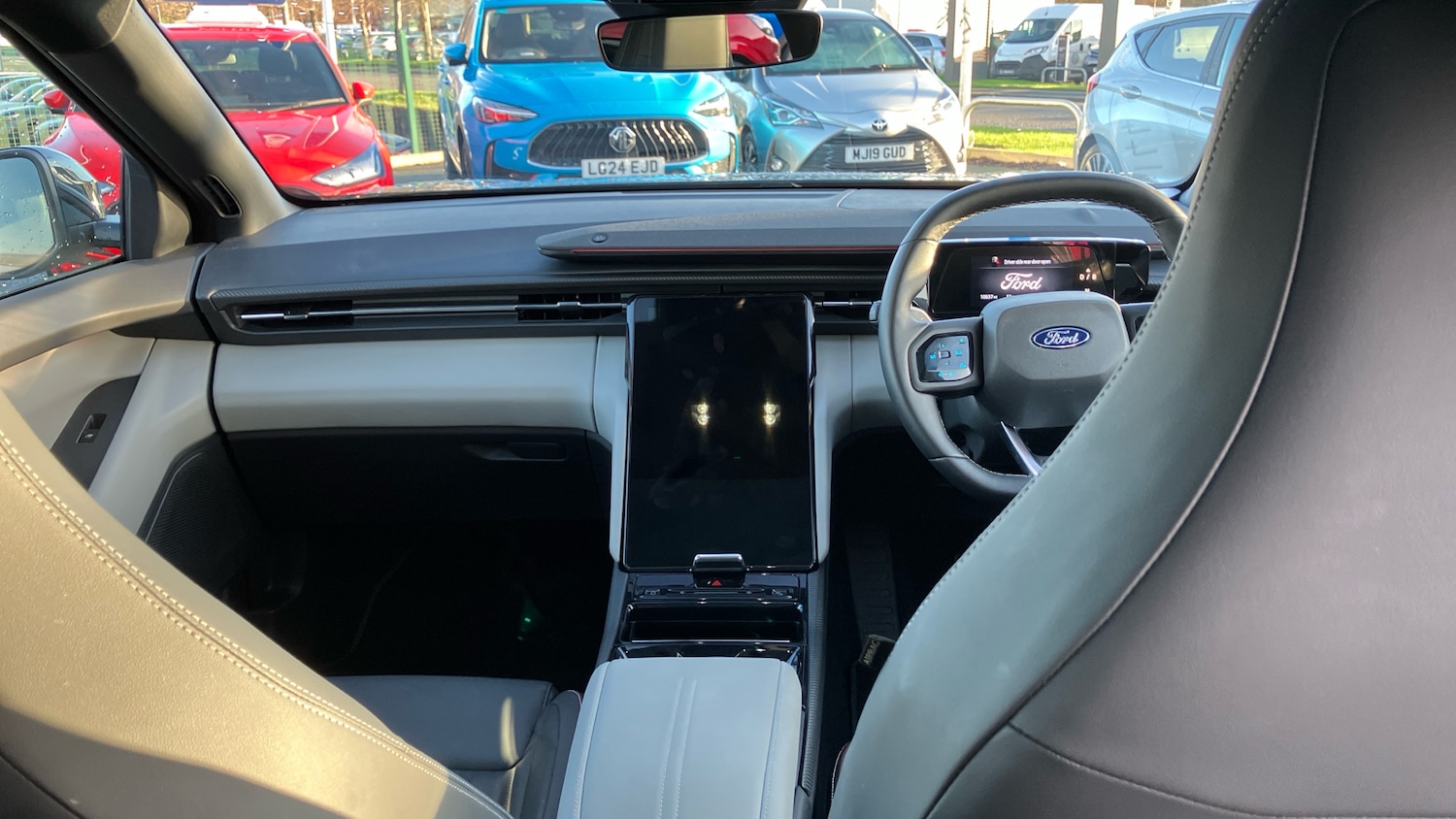 Used Ford Explorer 2025 for sale - 77033315: Photo 10