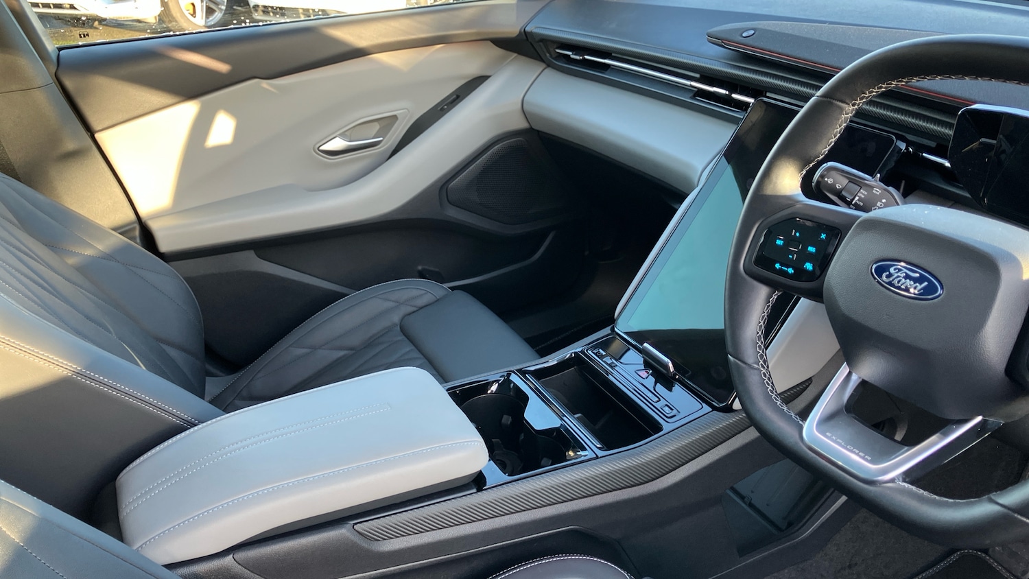 Used Ford Explorer 2025 for sale - 77033315: Photo 14