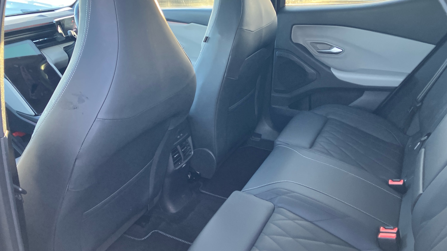 Used Ford Explorer 2025 for sale - 77033315: Photo 16