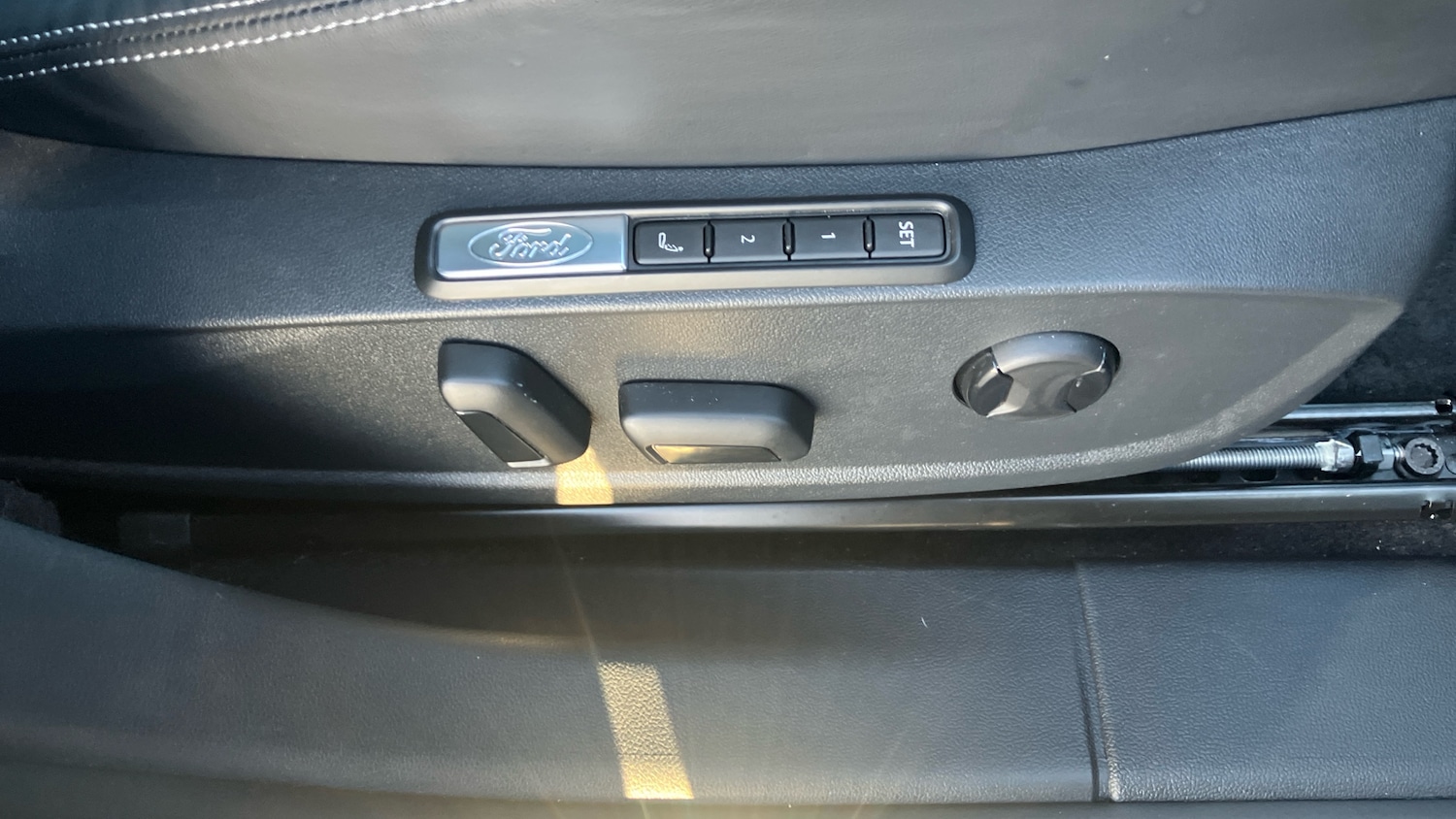 Used Ford Explorer 2025 for sale - 77033315: Photo 30