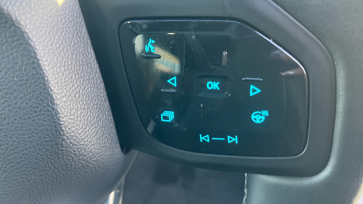 Used Ford Explorer 2025 for sale - 77033315: Photo 35