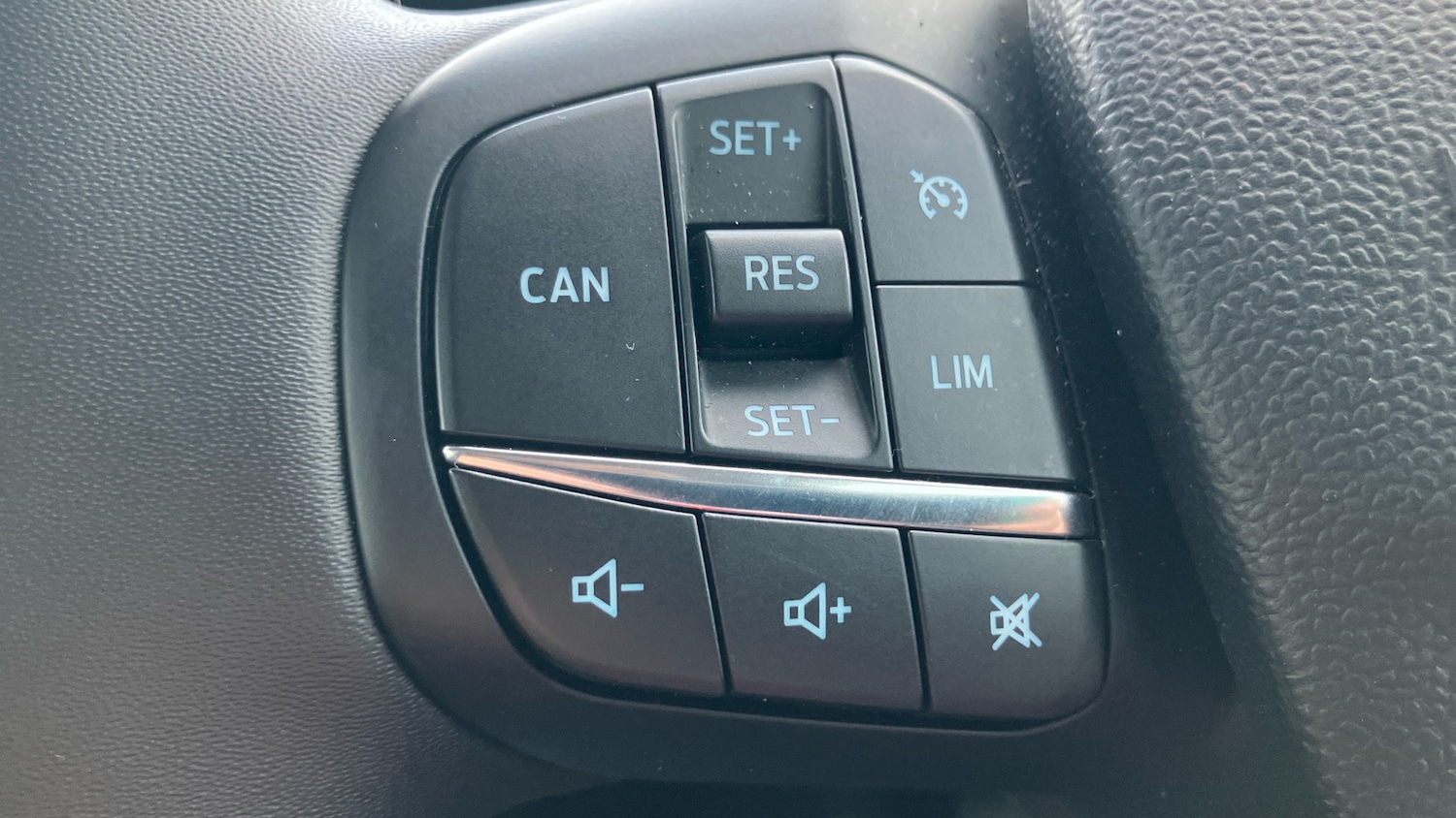 Used Ford Puma 2023 for sale - 76918122: Photo 21