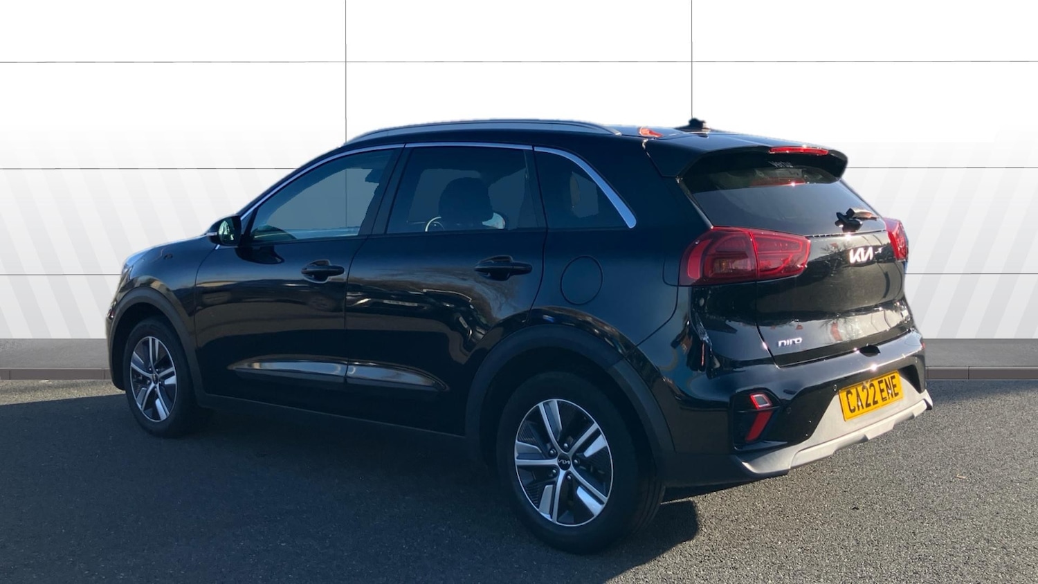 Used Kia Niro 2022 for sale - 76611144: Photo 2