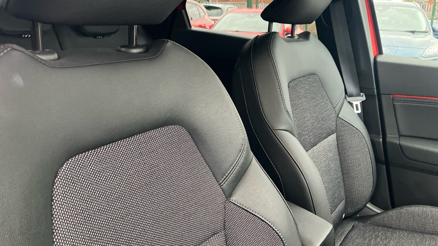 Used Renault Captur 2023 for sale - 77964748: Photo 32