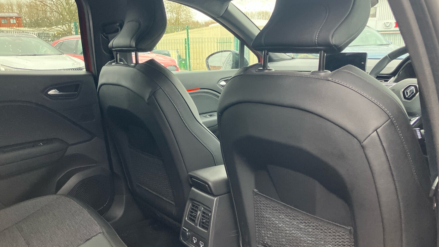 Used Renault Captur 2023 for sale - 77964748: Photo 42