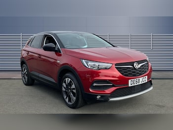 2018 (68) - 1.2 Turbo Sport Nav 5dr Petrol Hatchback