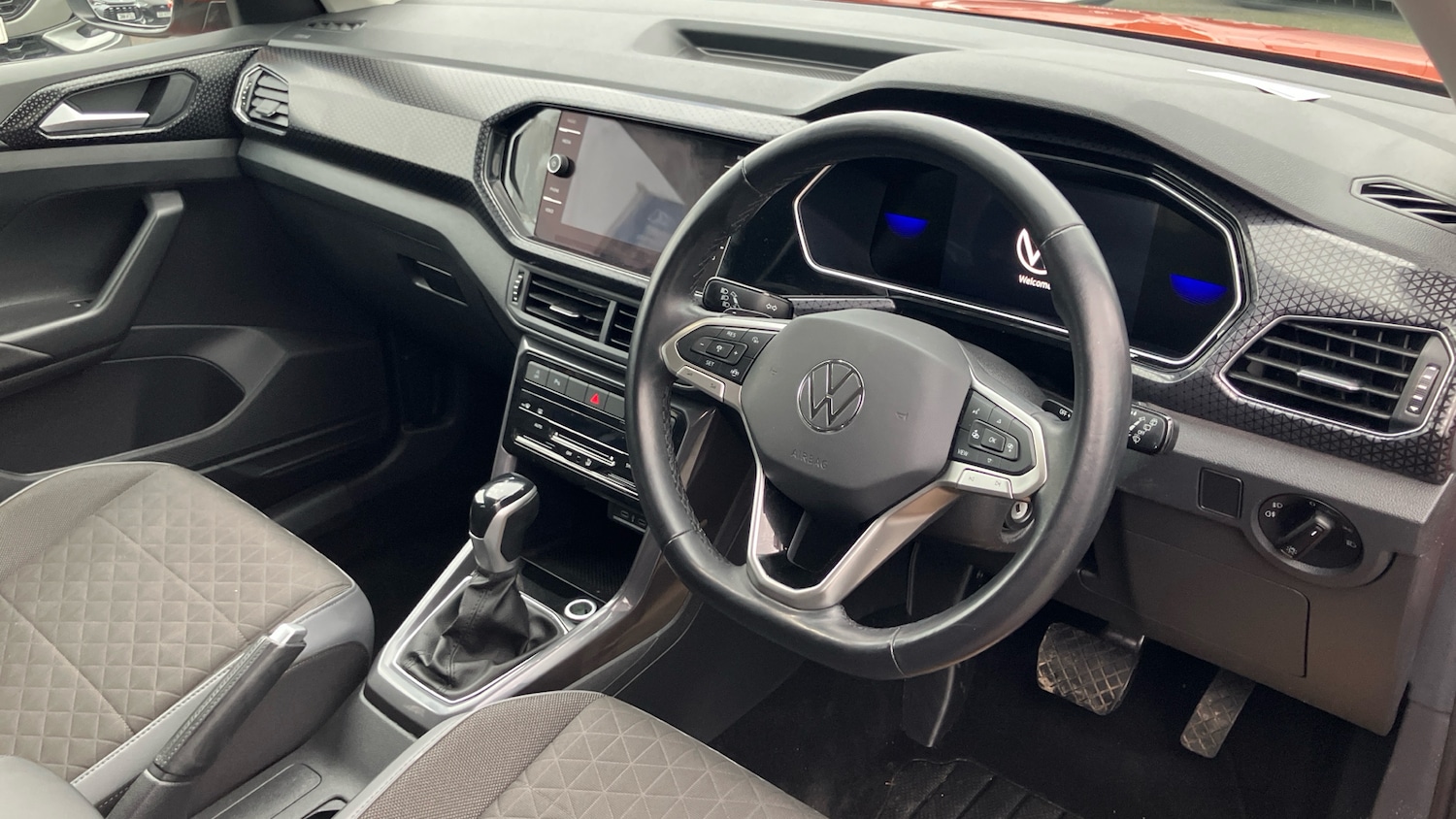 Used Volkswagen T-Cross 2023 for sale - 77521919: Photo 11