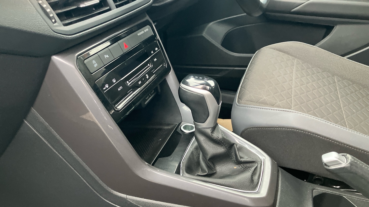 Used Volkswagen T-Cross 2023 for sale - 77521919: Photo 13