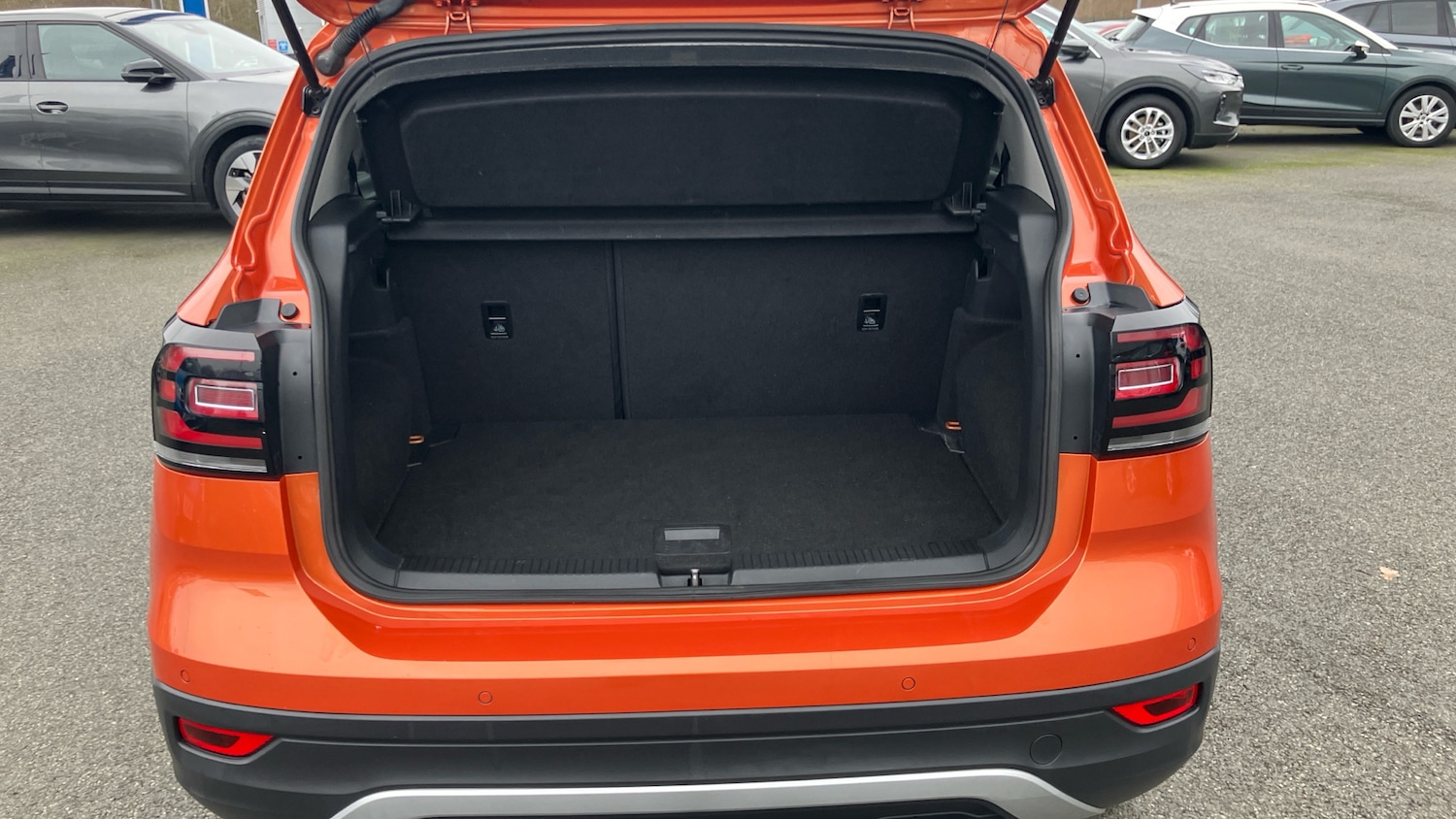 Used Volkswagen T-Cross 2023 for sale - 77521919: Photo 4