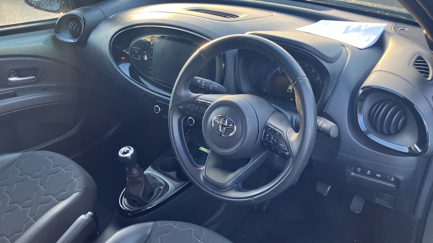 Used Toyota Aygo X 2023 for sale - 76894385: Photo 11