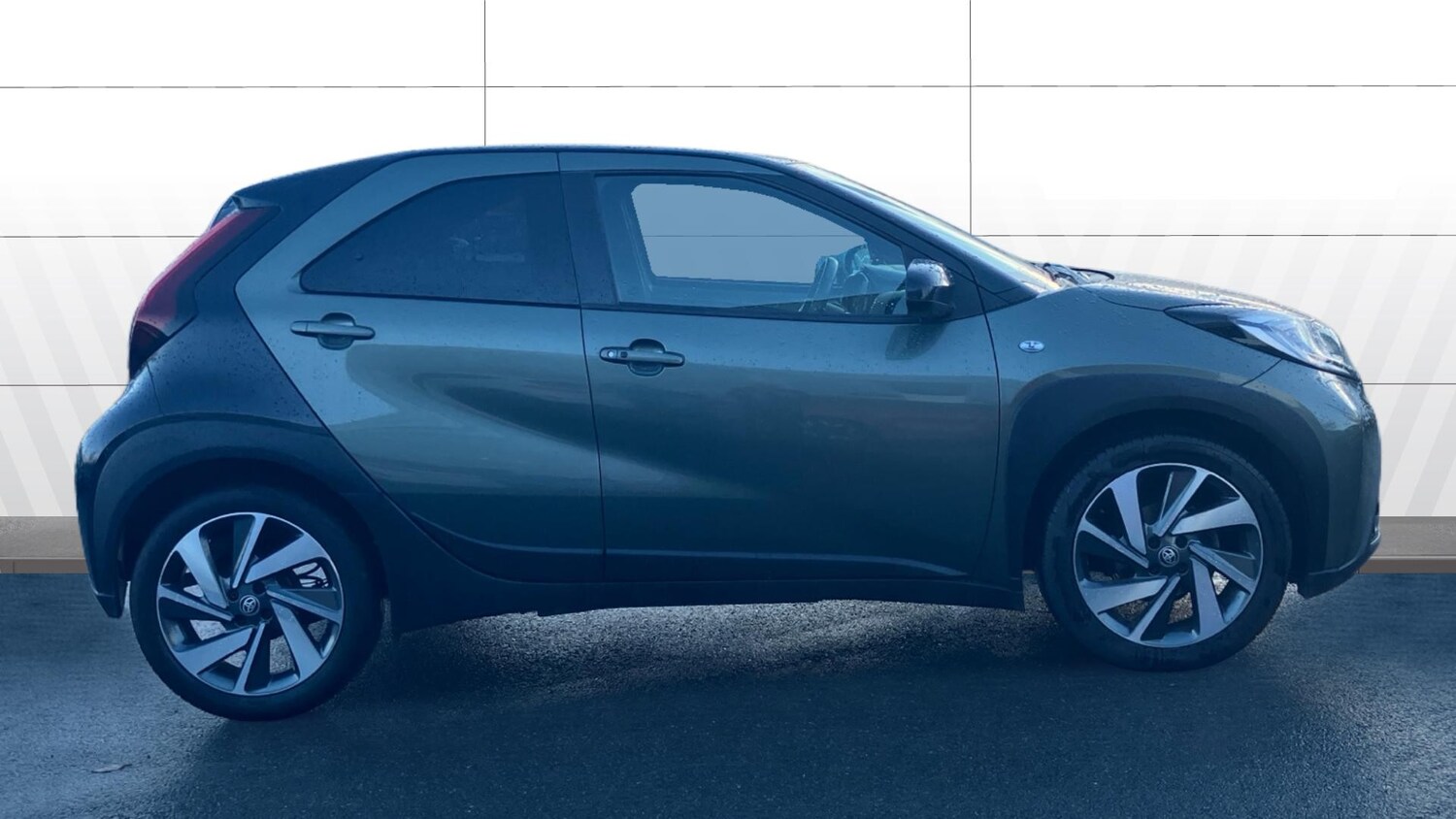 Used Toyota Aygo X 2023 for sale - 76894385: Photo 5