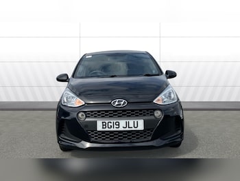 Used Hyundai i10 2019 for sale - 79457060: Photo