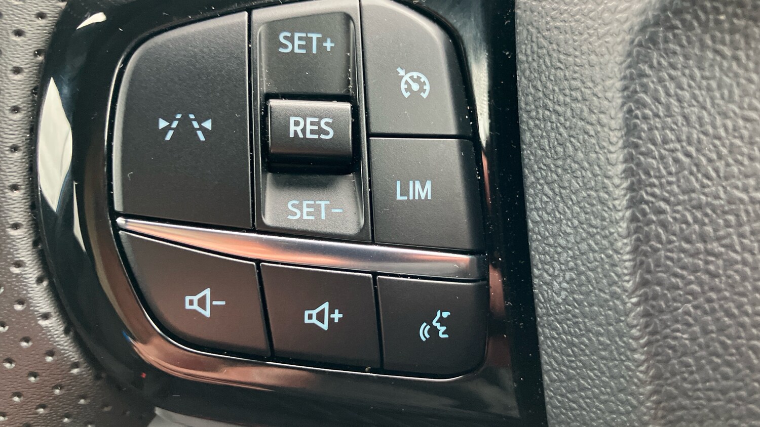 Used Ford Puma 2025 for sale - 76230807: Photo 21