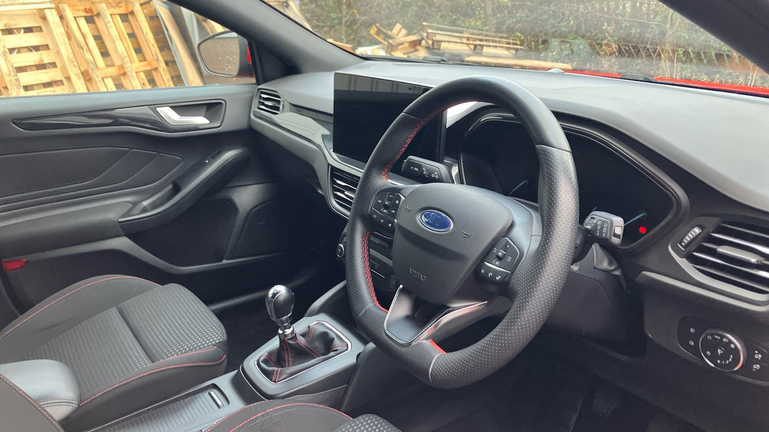 Used Ford Focus 2023 for sale - 76903833: Photo 11
