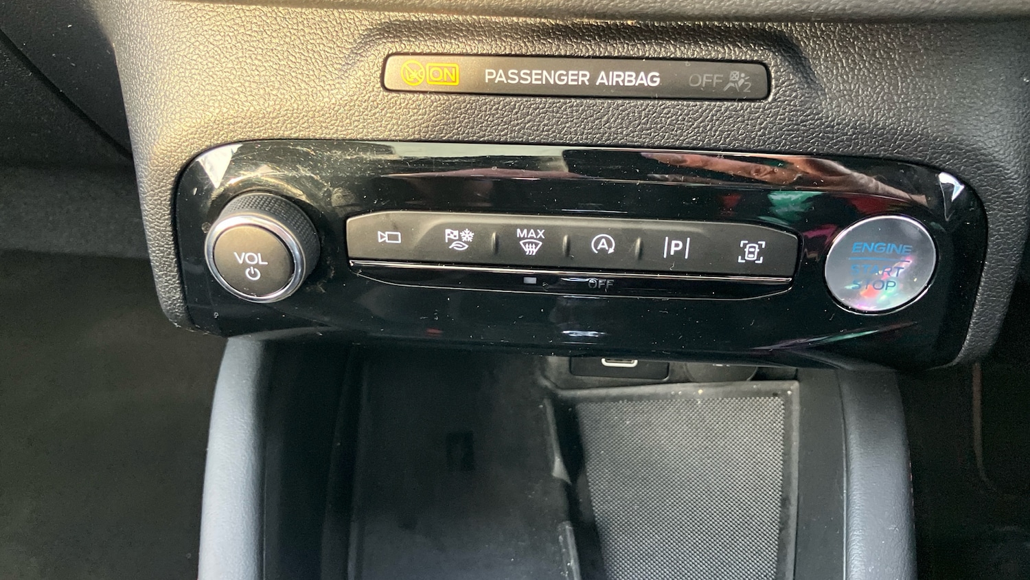 Used Ford Kuga 2025 for sale - 76918126: Photo 28