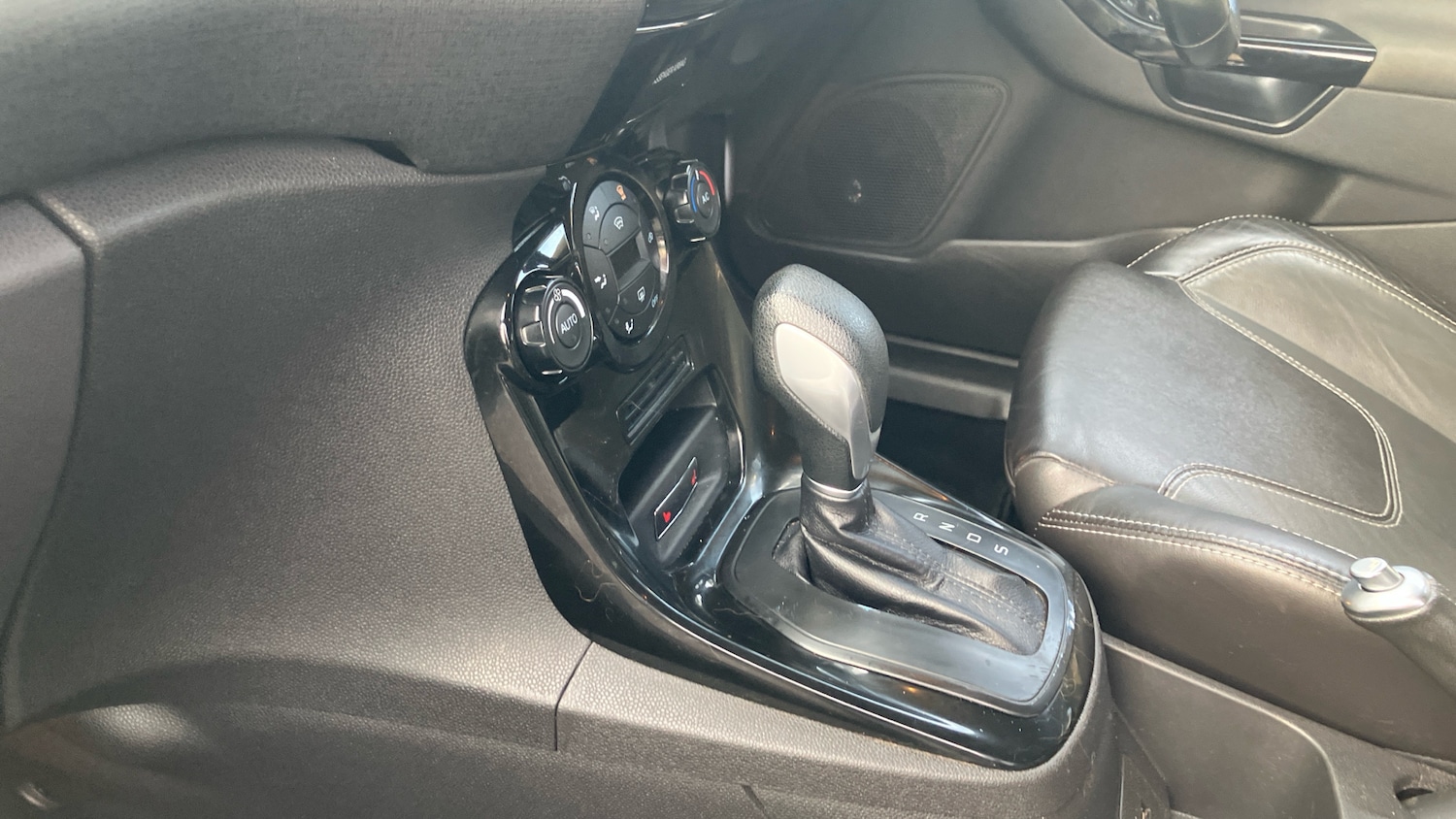 Used Ford Fiesta 2017 for sale - 77207350: Photo 13