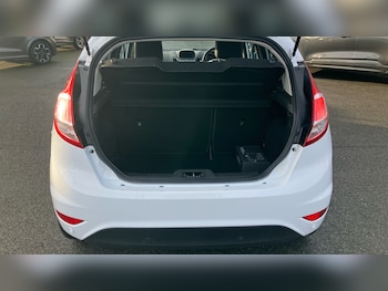 Used Ford Fiesta 2017 for sale - 77207350: Photo