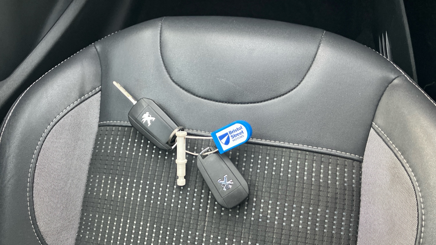 Used Peugeot 2008 2018 for sale - 78109319: Photo 20