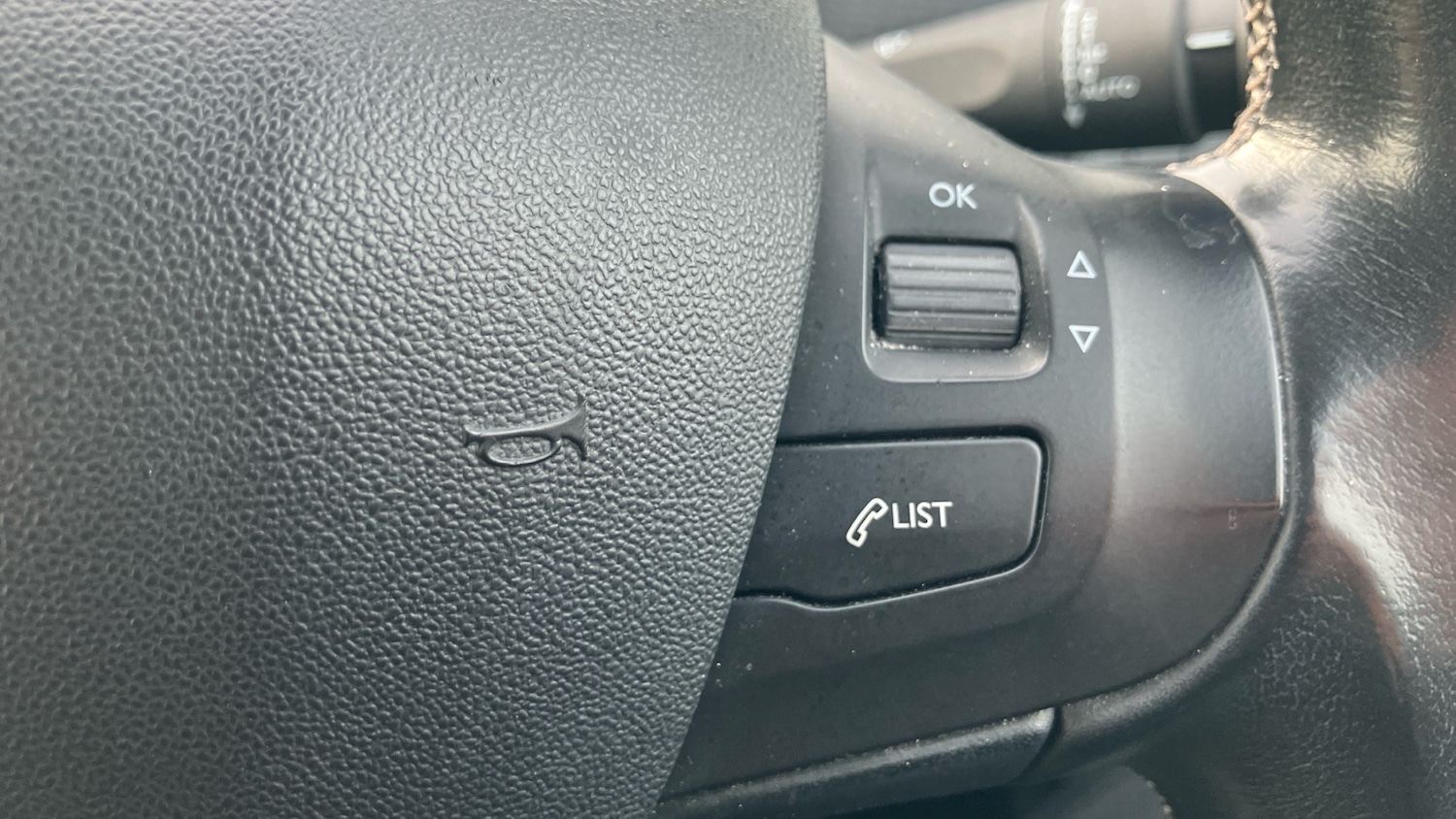 Used Peugeot 2008 2018 for sale - 78109319: Photo 22