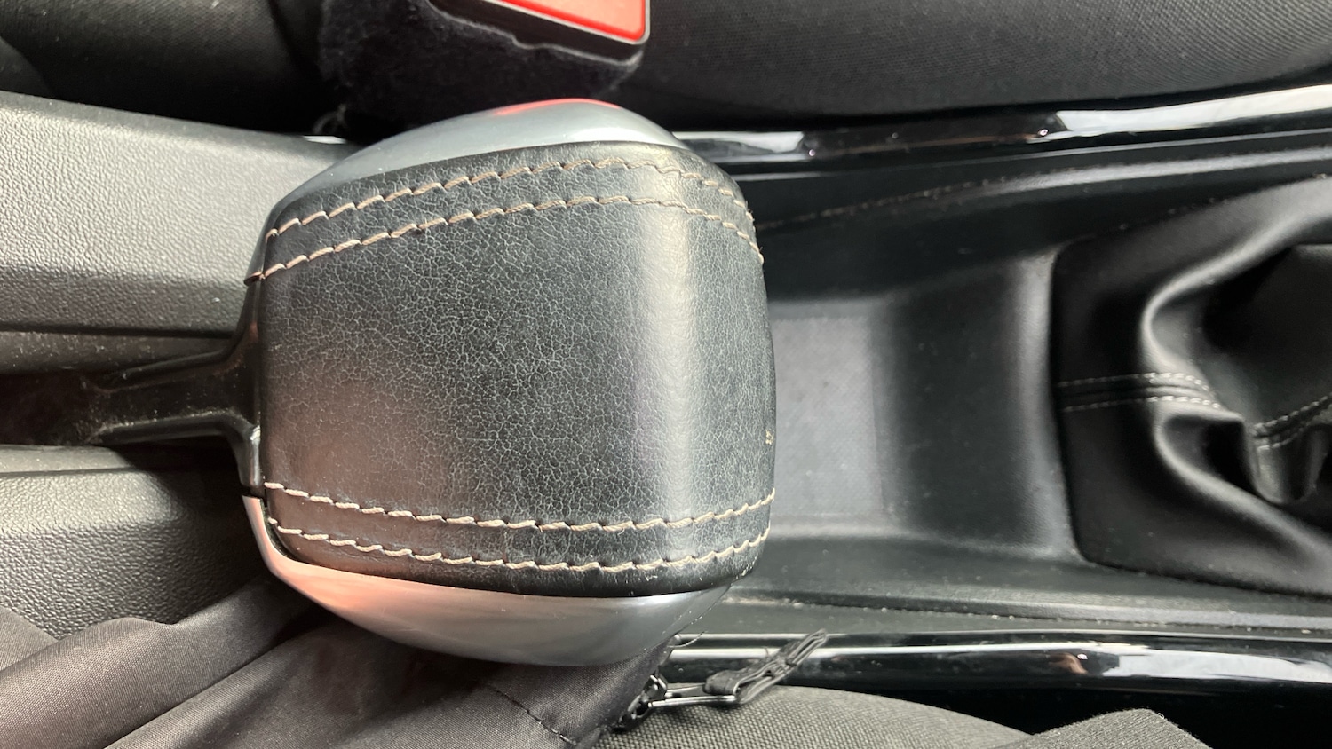 Used Peugeot 2008 2018 for sale - 78109319: Photo 28