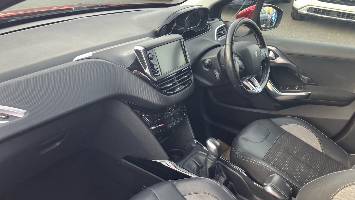 Used Peugeot 2008 2018 for sale - 78109319: Photo 9
