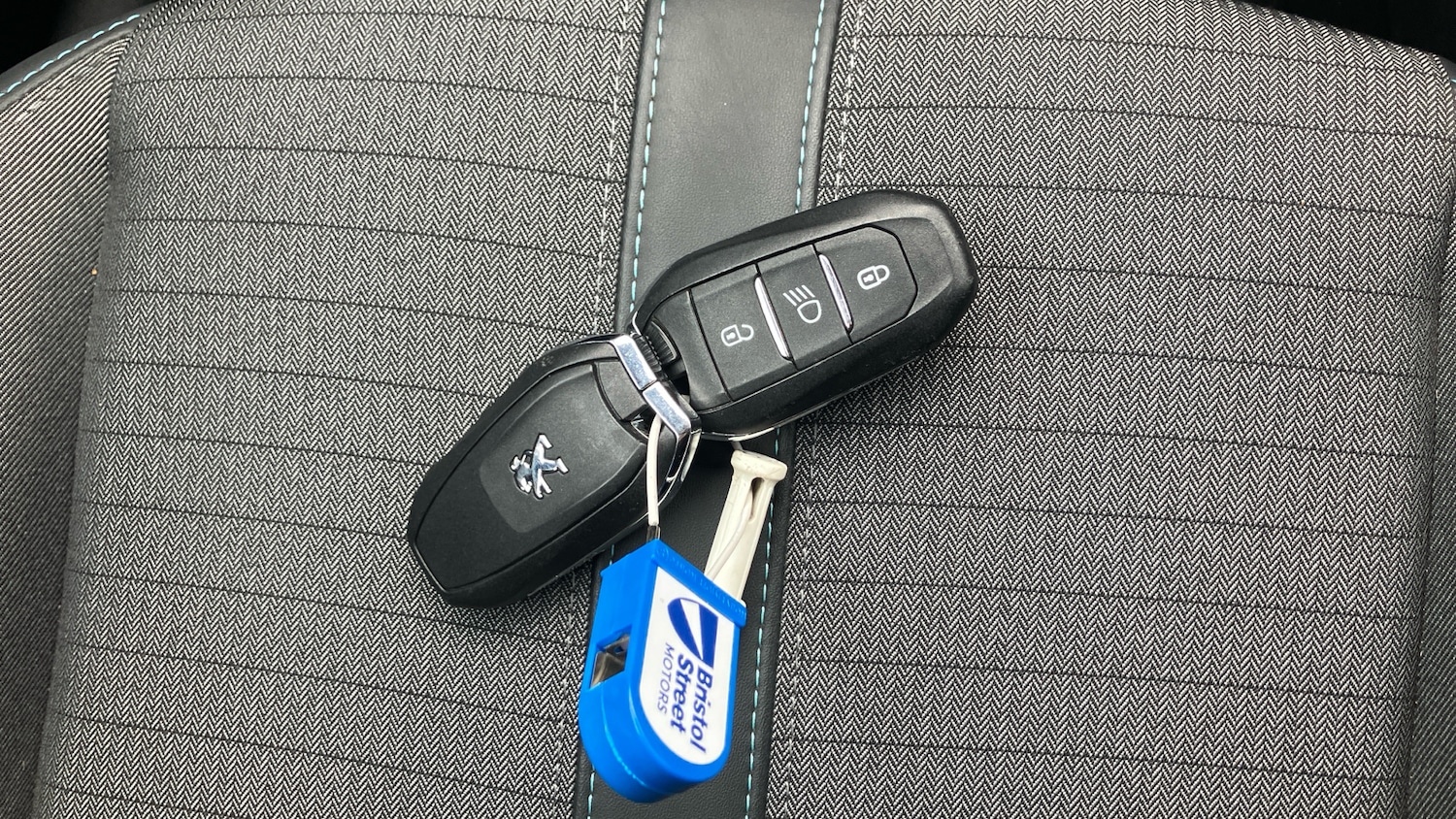 Used Peugeot 208 2022 for sale - 76451799: Photo 20