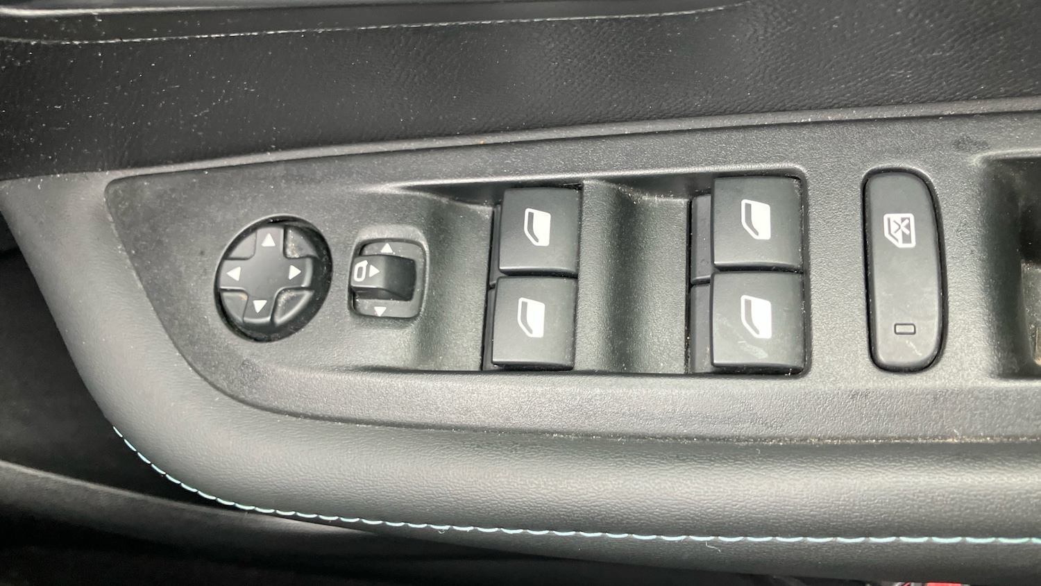 Used Peugeot 208 2022 for sale - 76451799: Photo 35