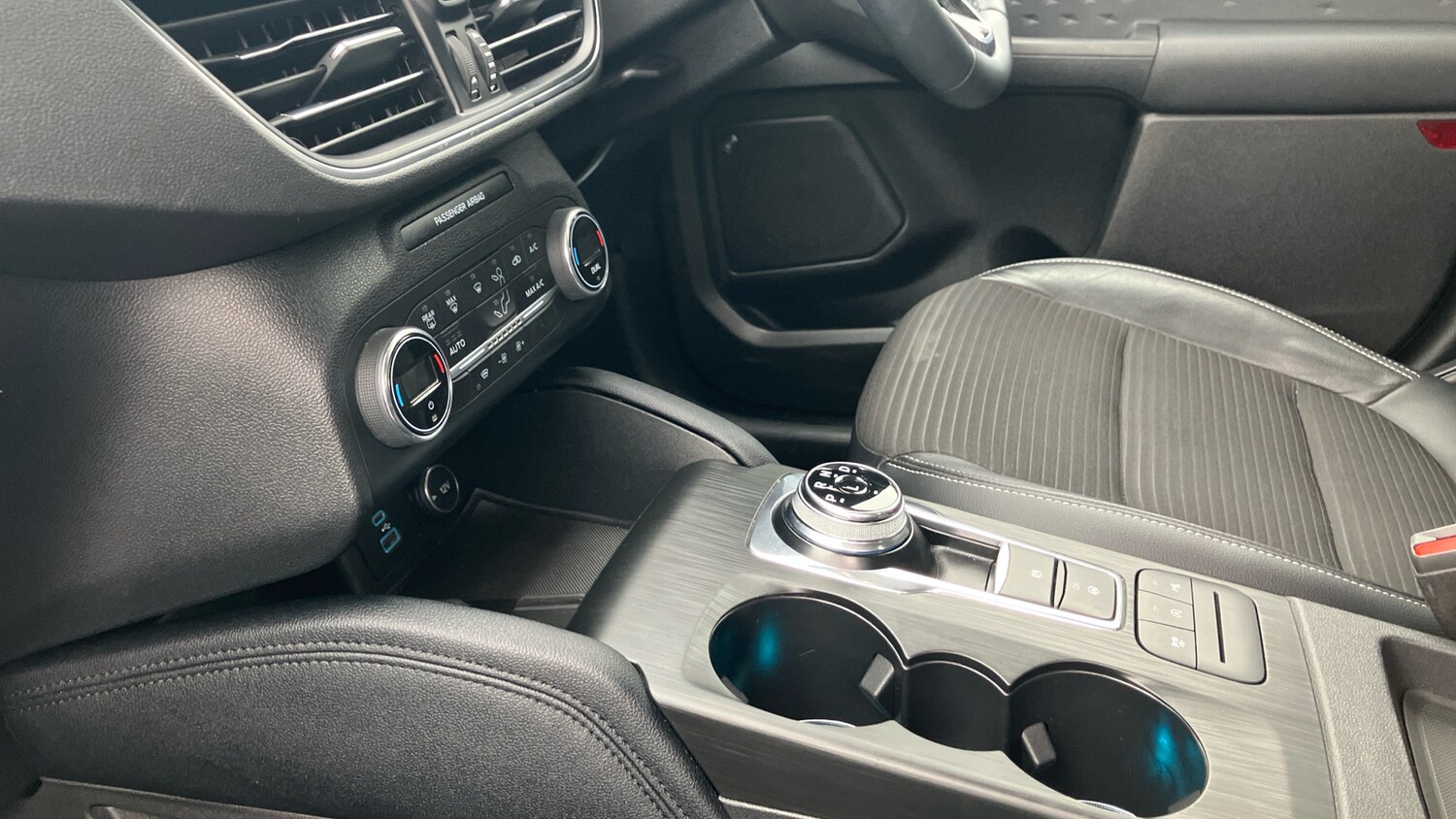 Used Ford Kuga 2020 for sale - 76142318: Photo 13