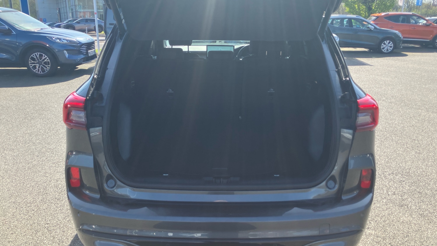 Used Ford Kuga 2025 for sale - 78175681: Photo 4