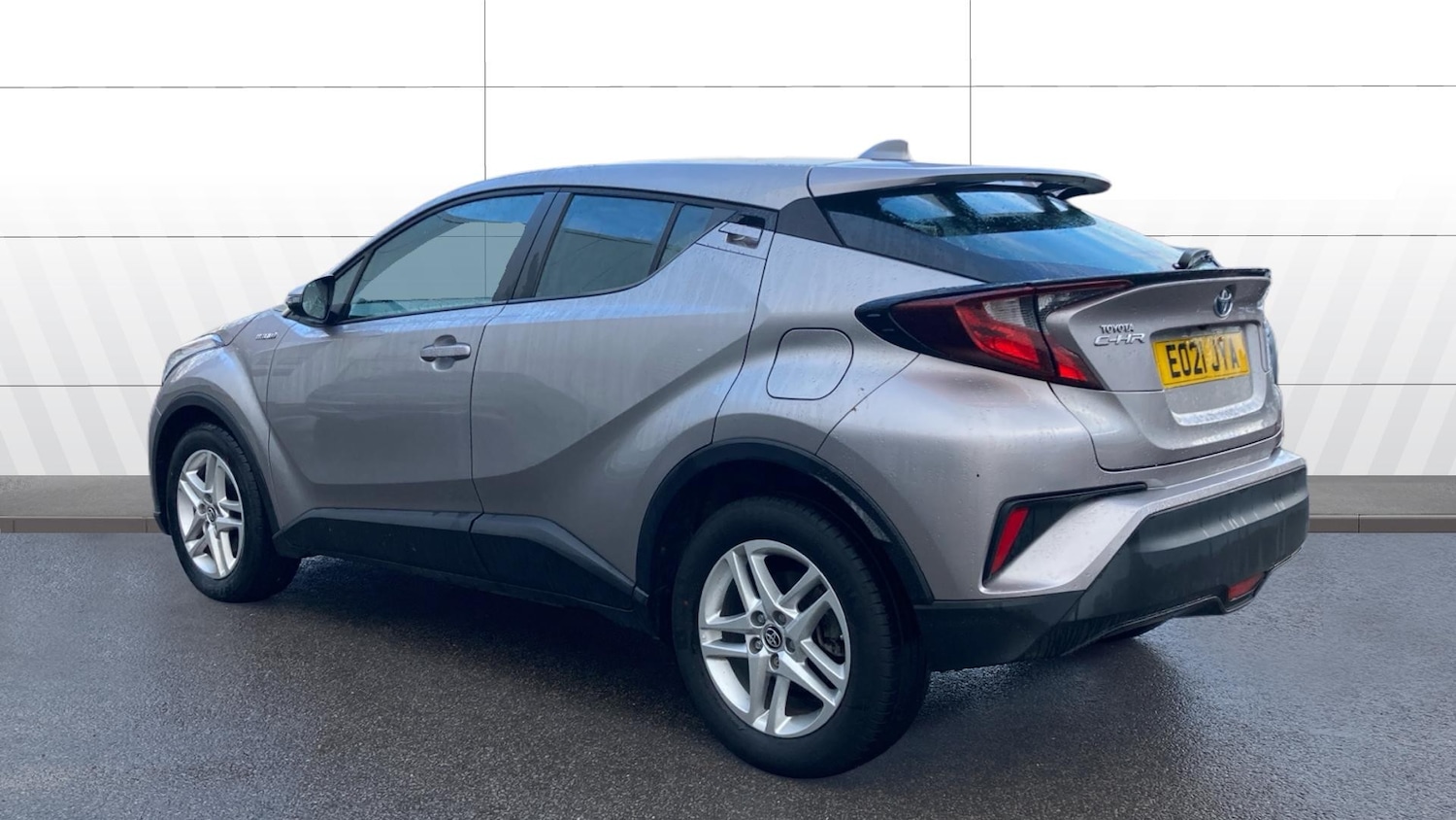 Used Toyota C-HR 2021 for sale - 77650185: Photo 2